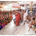 The Jagadguru blessing everyone at the Sri Ardhanardhishwara Temple The Jagadguru blessing everyone at the Sri Ardhanardhishwara Temple