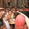 In the evening of May 4, 2017, Sri Mahasannidhanam and Sri Sannidhanam arrived to a rousing reception by devotees at Karur in front of the Rajagopuram of Sri Pashupateeshwarar temple. Sri Sannidhanam was led in a procession.