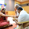 In the evening, Sri Sannidhanam graced the headquarters of the Karur Vysya Bank