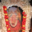 Sri Sannidhanam gracing the Sharada Bhajana Mandiram at Nagarakatte Road