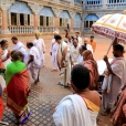 Jagadgurus visit the Amba Vilas Palace of the Mysuru Royal family