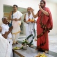 Sri Sannidhanam then blessed devotees assembled at the Pannirendaar Kalyana Mandapam